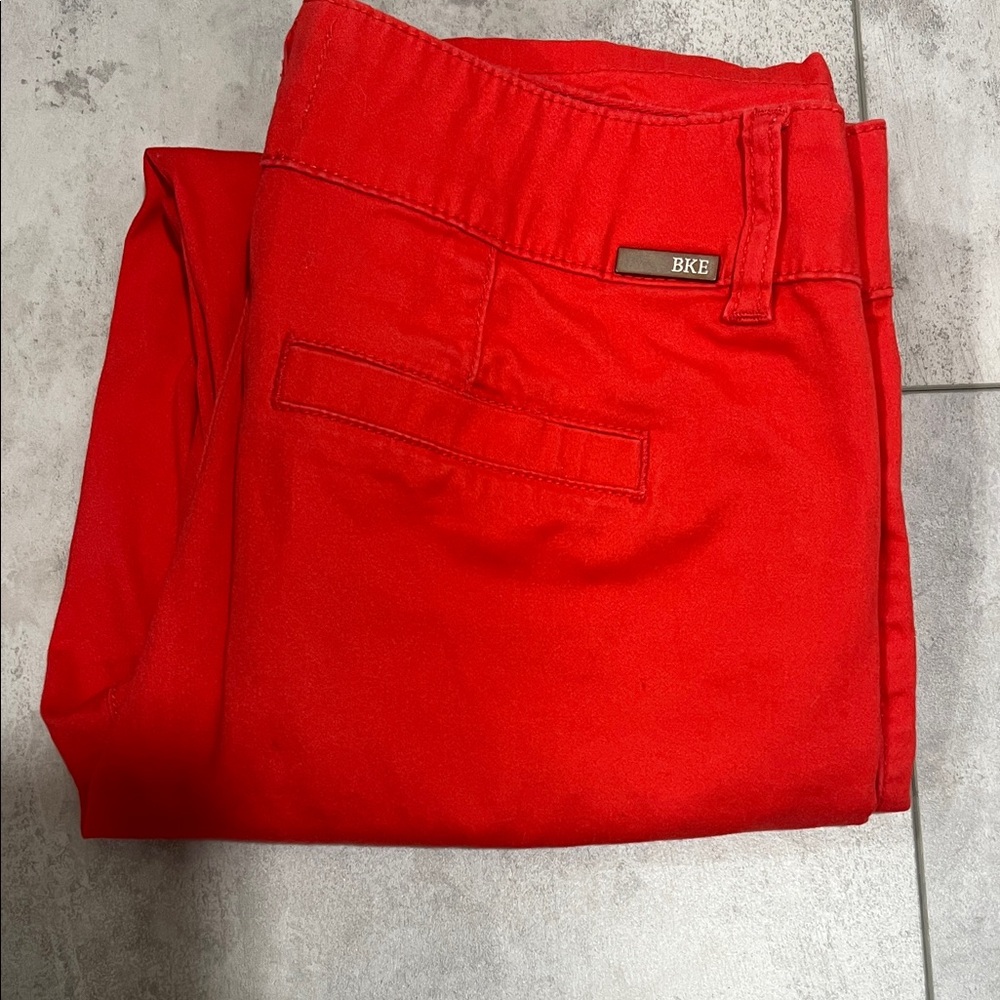 BKE Women’s tomato red ankle pants!
